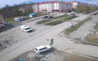 Необычное дорожное происшествие случилось сегодня днём на перекрёстке улиц Ватутина и Папанинцев