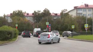 Продолжаем изучать правила дорожного движения вместе с автоинструктором