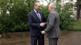Губернатор Свердловской области Денис Паслер с рабочим визитом посетил завод «Хромпик» в Первоуральске