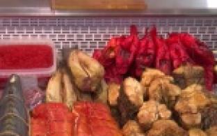 Палтус, нерка, форель, тунец, окунь – от ассортимента глаза разбегаются