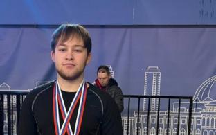 Двумя победами завершили спортивный 2025 год первоуральские пауэрлифтеры