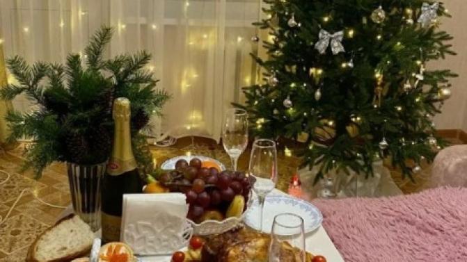 Новогодний продуктовый набор в 2025 году будет стоить в среднем 10 тысяч рублей