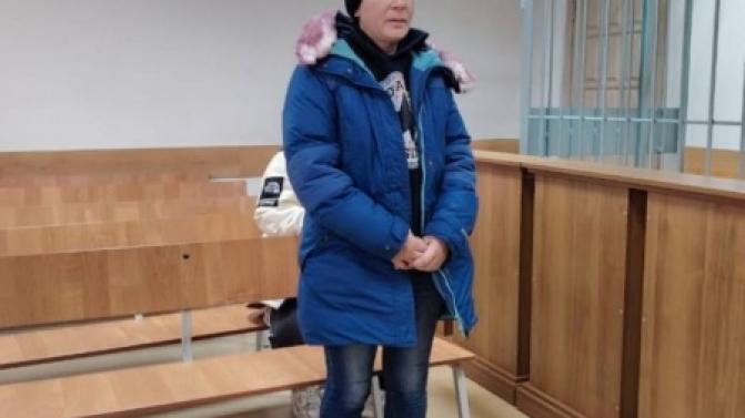 В Первоуральске местная жительница осуждена за незаконное лишение свободы и истязание своего малолетнего сына