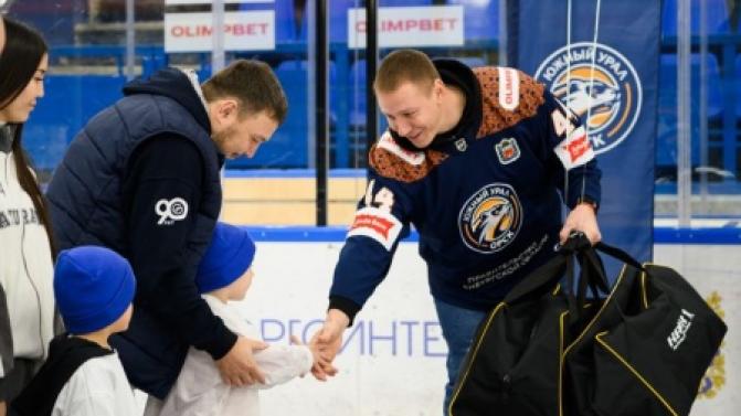 Компания «Полипласт» поддерживает юных хоккеистов Орска
