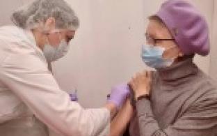 Почти 200 тысяч доз вакцины от гриппа поступили на Средний Урал