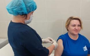 Почти 7 тысяч первоуральцев поставили прививку от гриппа за две недели после старта вакцинации