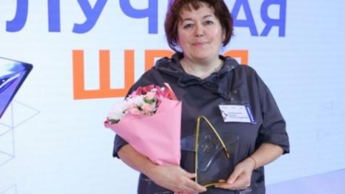 Жительница Первоуральска Елена Кузеванова заняла второе место на Всероссийском конкурсе «Лучший по профессии» в номинации «Швея»