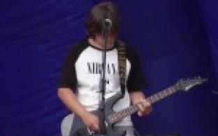 Песни, игры и танцы ждут первоуральцев на Дне молодёжи, который проходит на набережной Нижне-Шайтанского пруда