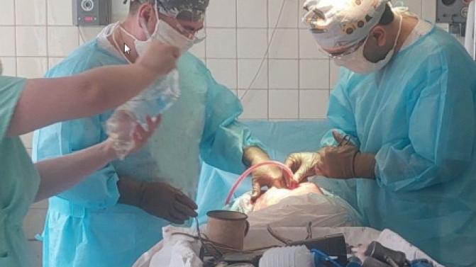 Врачи травматологического отделения Первоуральской городской больницы заменили разрушенный тазобедренный сустав у пациентки, которой нет и 30 лет