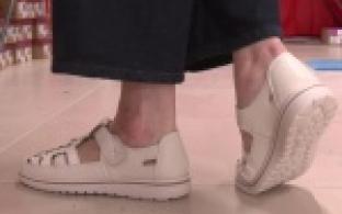 Широкий ассортимент фирменной белорусской обуви представлен на ярмарке в Первоуральске