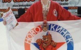 Первоуралочка Вероника Озорнина заняла 2 место во Всероссийских соревнованиях по самбо «Звезда», посвящённых 80-летию Великой Победы