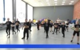 Юные цирковые артисты работают над спектаклем ко Дню победы