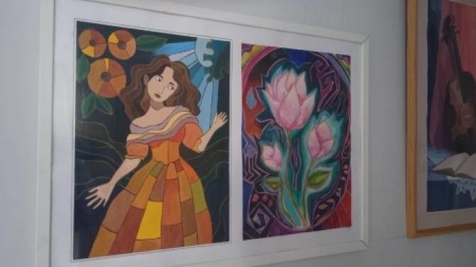 В Первоуральске открылась выставка "Осенний вернисаж"