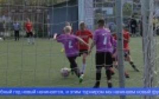 На стадионе «Уральский трубник» провели футбольный турнир