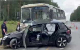 Крупная авария произошла сегодня утром на выезде из Первоуральска