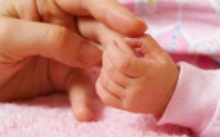 737 малышей родились в Свердловской области на прошлой неделе
