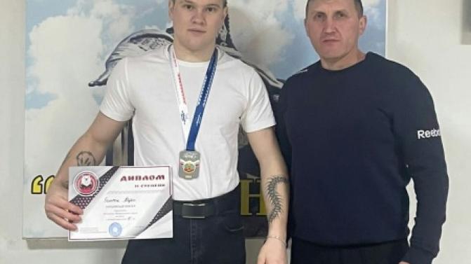 Первоуралец привёз награды с Первенства УРФО по боксу среди юниоров