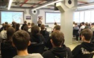 Беседу о предстоящих президентских выборах провели с первоуральскими студентами