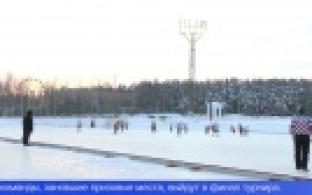 В Первоуральске продолжаются соревнования по хоккею с мячом «Плетёный мяч»