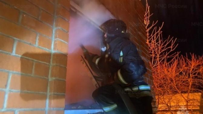 В деревне Старые Решёты сгорел жилой дом