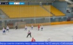 Напряжённая борьба и драматичная развязка на хоккейном поле