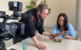 Утреннему шоу "Апельсин" на телеканале ПТВ исполняется год!