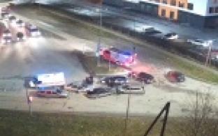 На улице Вайнера столкнулись две «Лады»