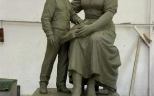 Уральские мастера завершают изготовление монумента, посвящённого первому учителю