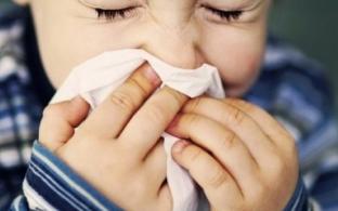 Медики отмечают рост заболеваемость ОРВИ среди маленьких первоуральцев