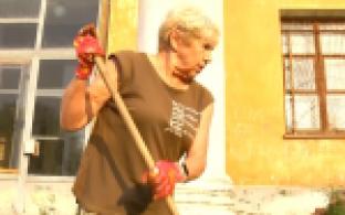 Жители микрорайона Магнитка вместе с сотрудниками администрации и волонтёрами вышли на «Большую уборку»