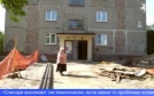 Девятиэтажку на улице Строителей затопило и сверху, и снизу