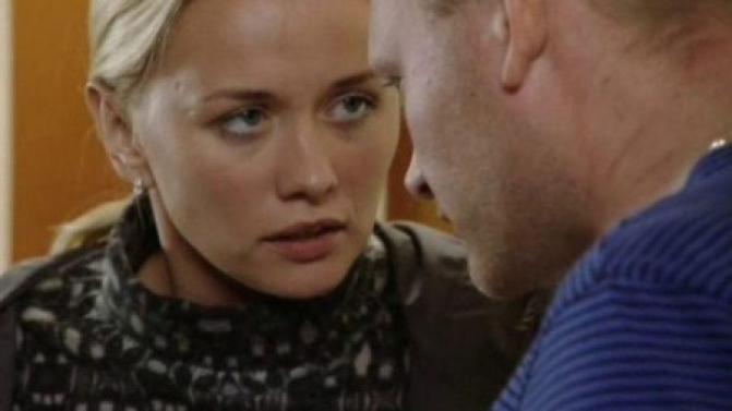 Сериал "Не уходи" – смотрите премьеру на телеканале ПТВ