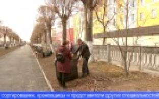 Первоуральские металлурги вышли на традиционные субботники