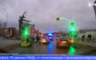 В Первоуральске перевернулся кроссовер в центре города