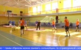 В городе стартовали игры Первенства по волейболу в рамках заводской спартакиады