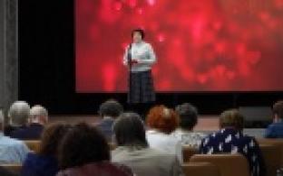 В Первоуральске прошел поэтический марафон «Послушайте»