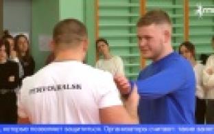 Для первоуральских студентов провели патриотические уроки