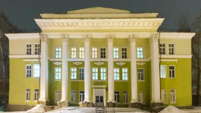 График работы поликлиник в праздничные дни