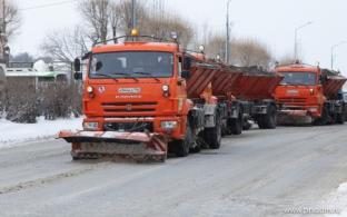 Последствия снегопада на региональных дорогах ликвидируют более 270 единиц техники