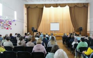 О необходимости соблюдать ПДД напомнили родителям юных первоуральцев