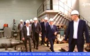 Министр экономического развития посетил крупные предприятия на Среднем Урале