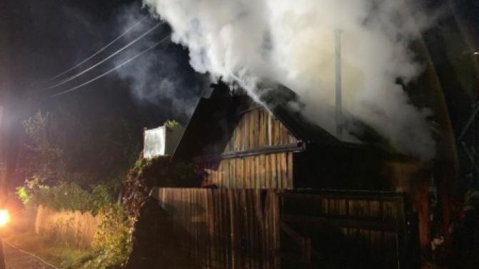 Баня сгорела сегодня ночью в селе Новоалексеевское