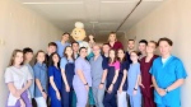 Студенческий медотряд работает в больнице Первоуральска