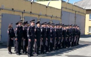 Сотрудников ГИБДД поздравили с профессиональным праздников