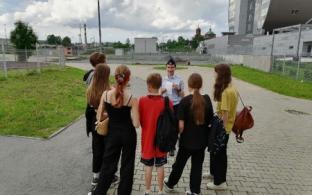 Полицейские Первоуральска проводят беседы с водителями и пешеходами