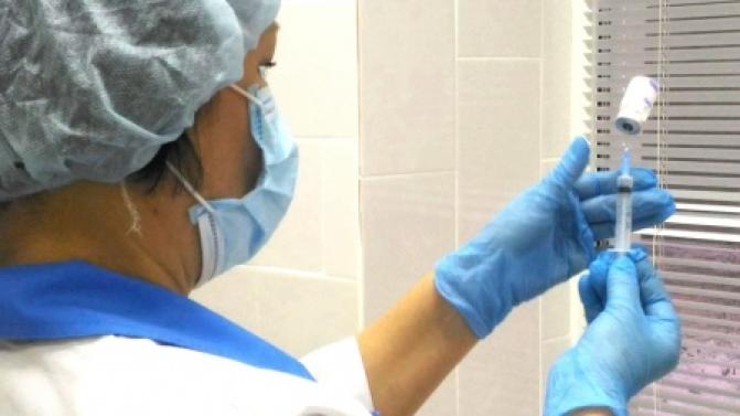 Прививку от COVID-19 можно будет поставить в выходные