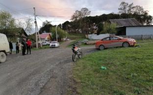 В Билимбае 14-летний подросток на питбайке угодил под машину