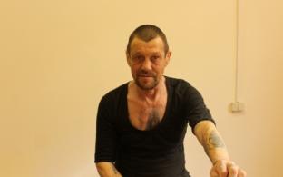 Первоуралец несколько раз ударил собутыльника ножом