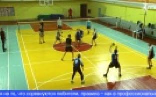 Участники спартакиады соревновались в игре в волейбол