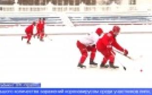 Хоккеисты команды "Автомобилист" сразились с первоуральскими "Трубниками"